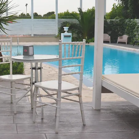 Bed & Breakfast Biancopineta - Marina 4*