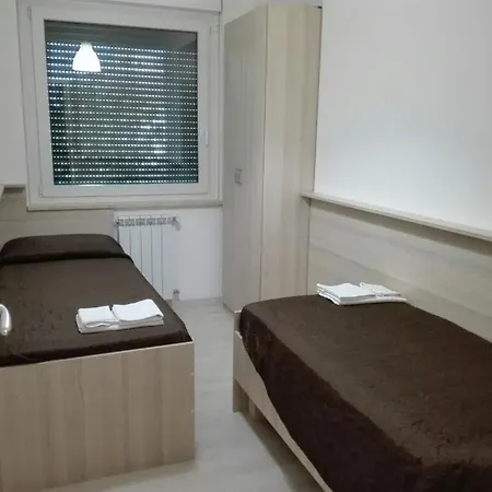 Biancopineta - Marina 4*