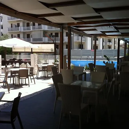 Biancopineta - Marina 4*