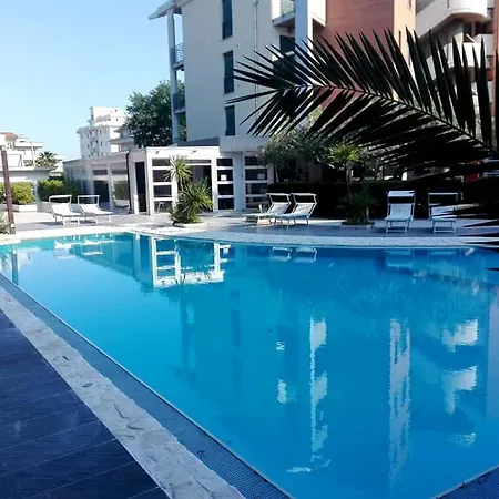 Biancopineta - Marina 4*