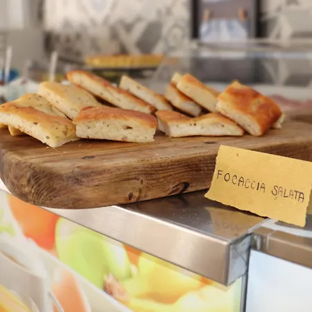 Biancopineta - Marina 4*