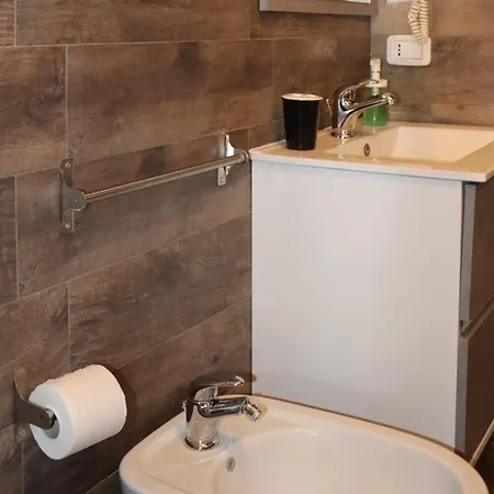 Biancopineta - Marina Bed and breakfast 4*