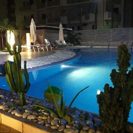 Biancopineta - Marina Bed and breakfast 4*