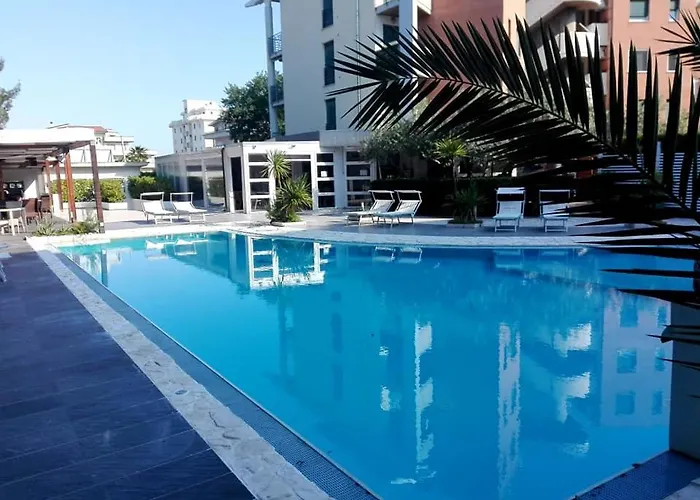 Biancopineta - Marina 4*