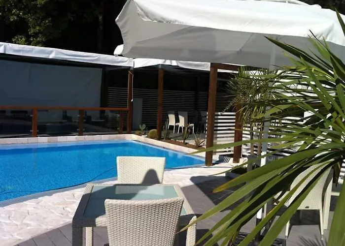 Biancopineta - Marina 4*