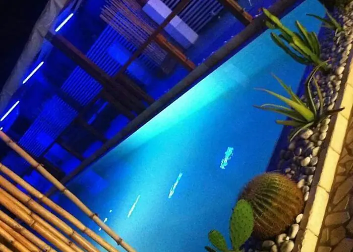 Biancopineta - Marina 4*